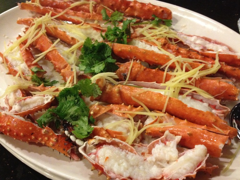 Steamed Alaskan King Crab w/ Garlic